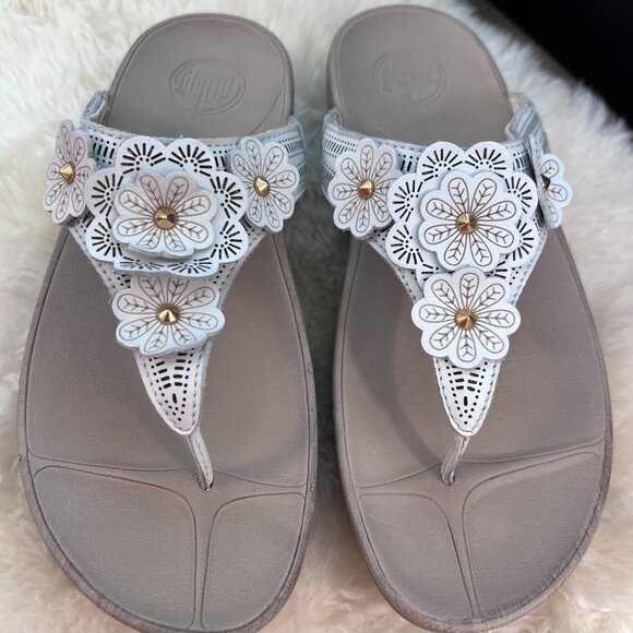 FitFlop Fiorella Floral Sandals, Flip Flops, Thongs Antique White Size 8 - Picture 4 of 9